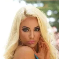 Николетт Шиа Nicolette Shea