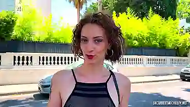 Два хуя одним ртом французская куколка худенькая успеет удовлетворить